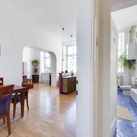 Comfy Two Bedroom Appartement Ljubljana