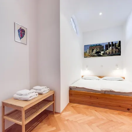 Comfy Two Bedroom Daire